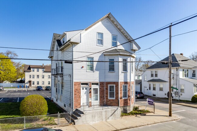 1307-1309 Cranston St