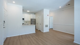 Liberty Park in Braintree, MA - Building Photo