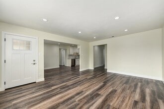 6333 Aslin Way in Carmichael, CA - Building Photo - Building Photo