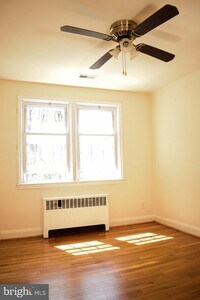 6109 Parkway Dr - 10