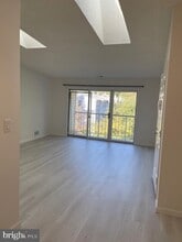 25 Mulberry Ct in Trenton, NJ - Building Photo - Building Photo