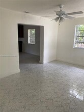 170 NW 39th St in Miami, FL - Building Photo - Building Photo