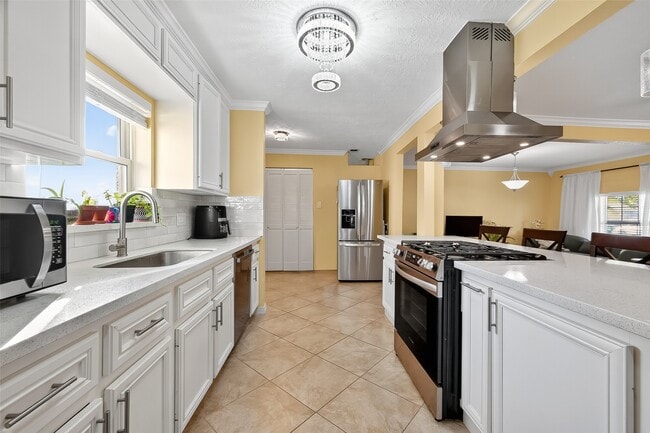 138 E Rocky Creek Rd