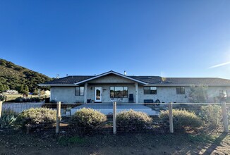 1212 Flora Rd in Arroyo Grande, CA - Building Photo - Building Photo