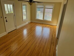 115 Chicago Ave N in Wayzata, MN - Building Photo - Building Photo