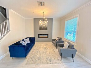 10015 Caroline Park Dr in Orlando, FL - Building Photo - Building Photo