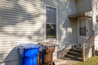 51 W Washington St in Coats, NC - Building Photo - Building Photo