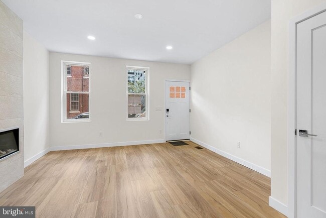 1124 Dunton St in Philadelphia, PA - Building Photo - Building Photo
