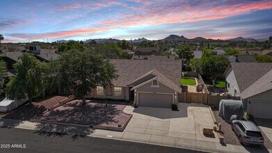 1443 E Wickieup Ln in Phoenix, AZ - Building Photo - Building Photo