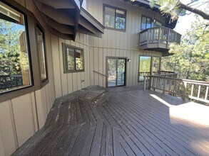 60615 River Bend Dr in Bend, OR - Building Photo - Building Photo