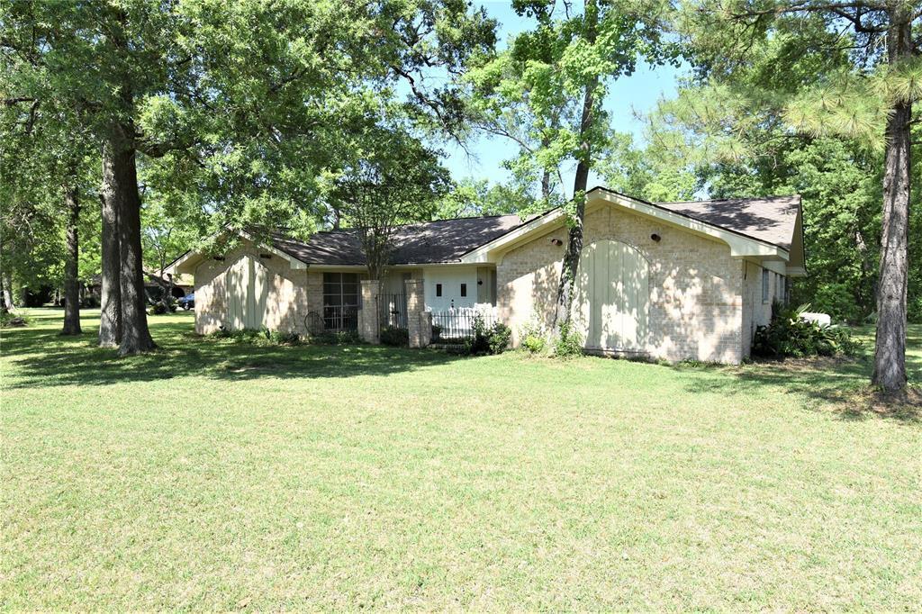 126 Rollingwood St in Baytown, TX - Building Photo