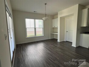 1024 Argentium Way in Waxhaw, NC - Building Photo - Building Photo