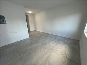 2846 SW 37th Ave, Unit 2846 in Miami, FL - Building Photo - Building Photo