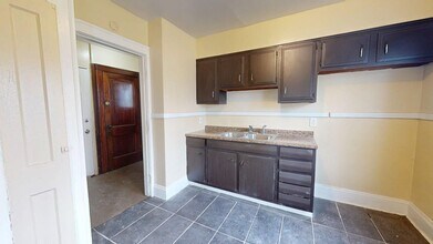 3045 E 130th St in Cleveland, OH - Building Photo - Building Photo