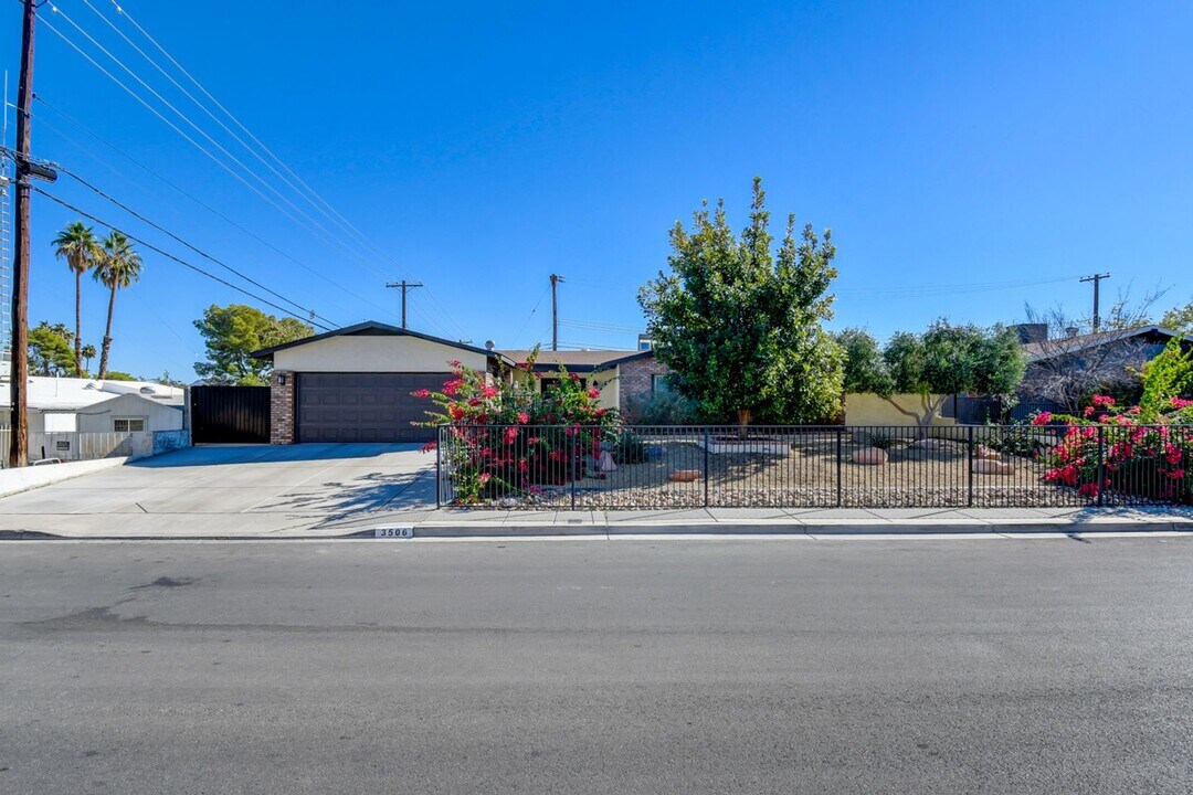 3506 Algonquin Dr in Las Vegas, NV - Building Photo
