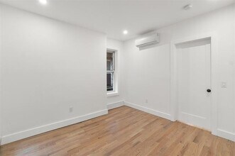 232 Van Horne St in Jersey City, NJ - Foto de edificio - Building Photo