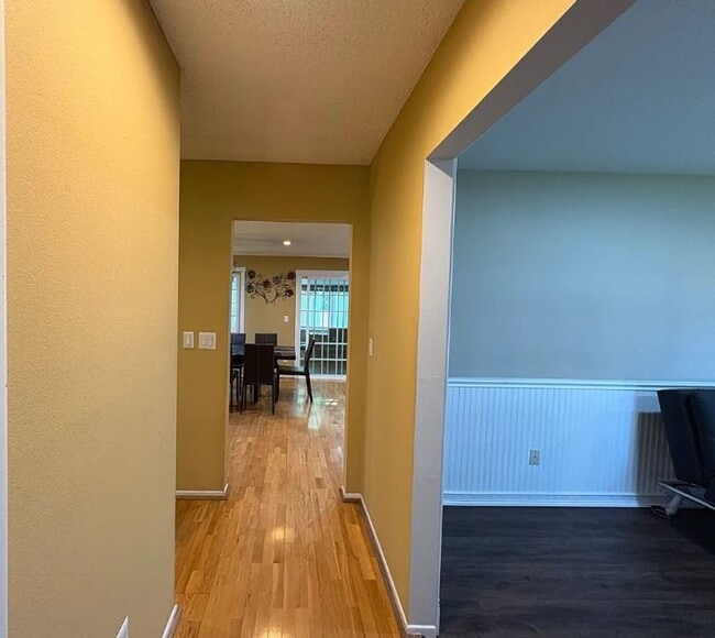 16064 Jersey St in Los Angeles, CA - Building Photo - Building Photo