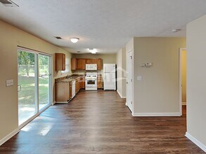 6435 Raleigh St in Cumming, GA - Building Photo - Building Photo