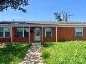 1803 Fernwood St in Odessa, TX - Building Photo