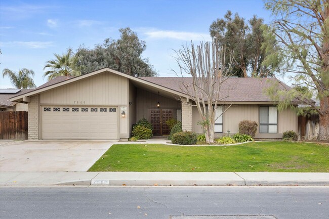 7808 Selkirk Dr in Bakersfield, CA - Building Photo - Building Photo