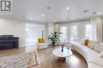 115 Lynwood Crescent in Nobleton, ON - Building Photo - Building Photo