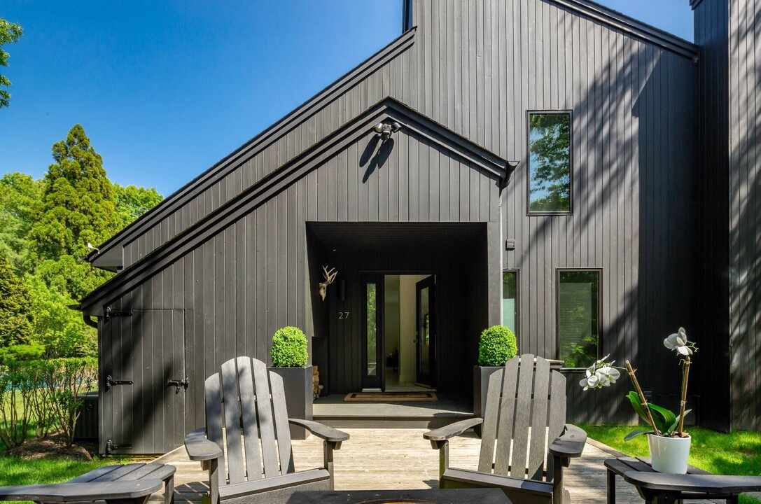 27 Marion Ln in East Hampton, NY - Building Photo