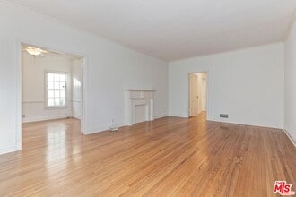 441 1/2 S Palm Dr in Beverly Hills, CA - Building Photo - Building Photo