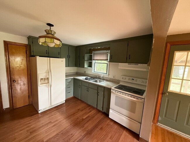 69 Aldrich Dr in Westfield, MA - Building Photo - Building Photo