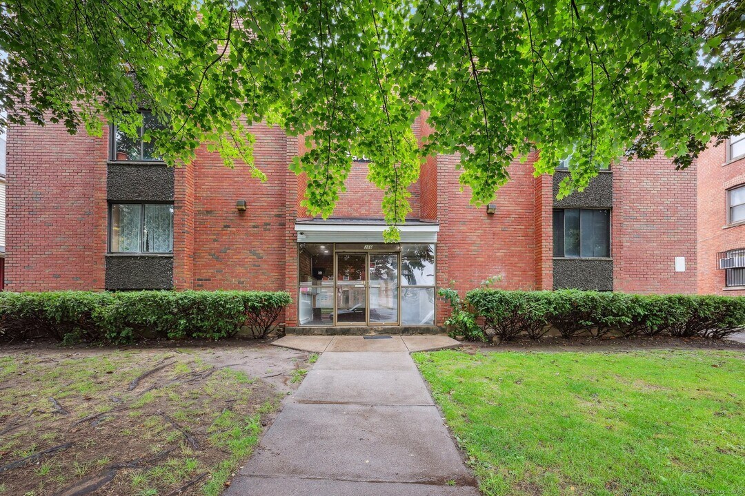 356 Franklin Ave in Hartford, CT - Building Photo