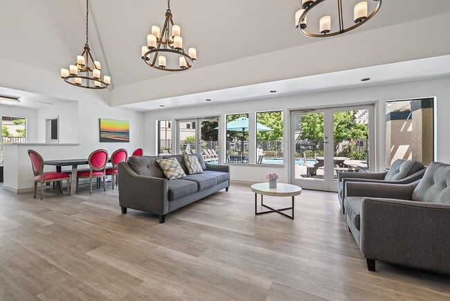 Verandas in Union City, CA - Foto de edificio - Building Photo