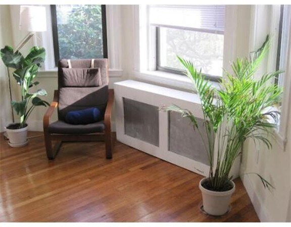 114 Riverway, Unit 3 in Boston, MA - Building Photo - Building Photo