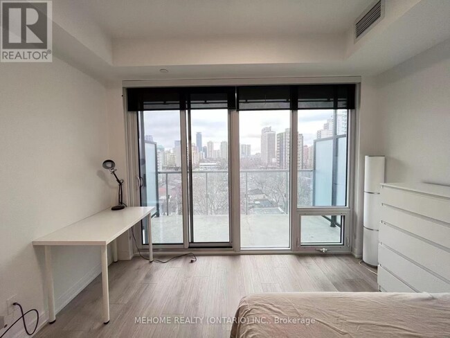 3-903 Gloucester St in Toronto, ON - Building Photo - Building Photo