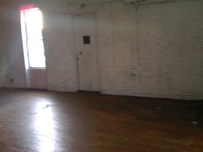 476 Onderdonk Ave in Ridgewood, NY - Foto de edificio - Building Photo