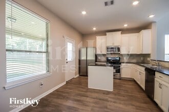 6193 White Oak Leaf Lp in Cut And Shoot, TX - Building Photo - Building Photo