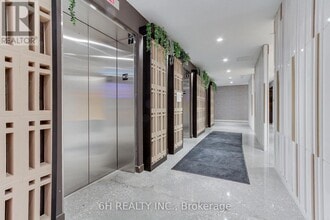 498 Caldari Rd in Vaughan, ON - Building Photo - Building Photo