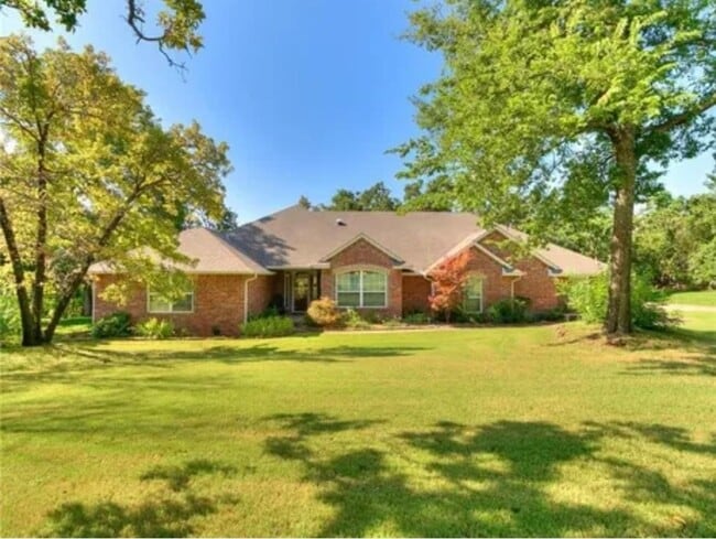 property at 1590 Deerwood Tr