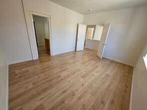 2325 Crestone Dr in Reno, NV - Building Photo - Building Photo