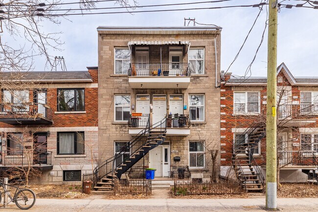 5481-5489 3E Av