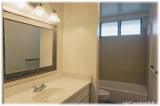 477 Kaumakani St in Honolulu, HI - Building Photo - Building Photo