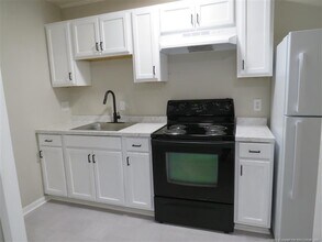 210 Colonial Dr in Fayetteville, NC - Building Photo - Building Photo