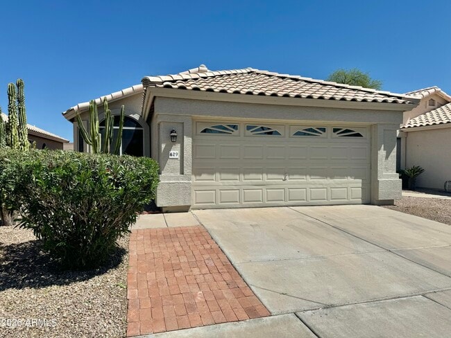 property at 629 N Kenneth Pl