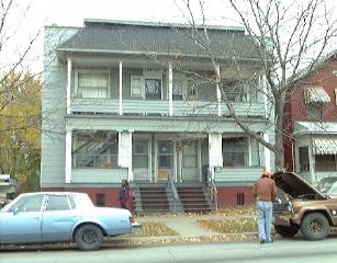 828 Lagrange St in Toledo, OH - Foto de edificio - Building Photo