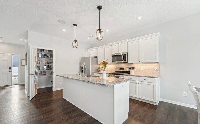 property at 6947 Royal Hunt Ridge Dr