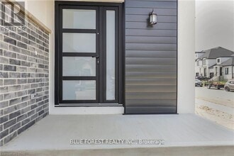 29 Poole Cres in Middlesex Centre, ON - Building Photo - Building Photo