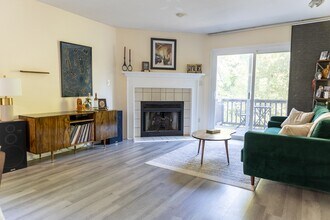 7436 Nall Ave in Prairie Village, KS - Building Photo - Building Photo