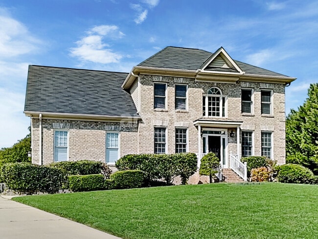 property at 2402 Clovelly Ct