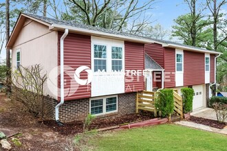 812 Pine Forest Cir in Birmingham, AL - Building Photo - Building Photo