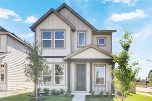 148 Hartson Dr in Taylor, TX - Building Photo