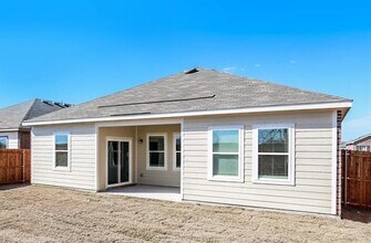 557 London Dr in Lavon, TX - Building Photo - Building Photo