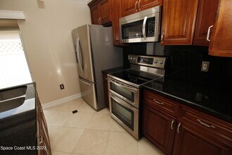 2729 Maderia Cir in Melbourne, FL - Foto de edificio - Building Photo